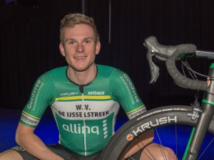 Vierhouten sprint naar 11e plek in Dorpenomloop Drenthe